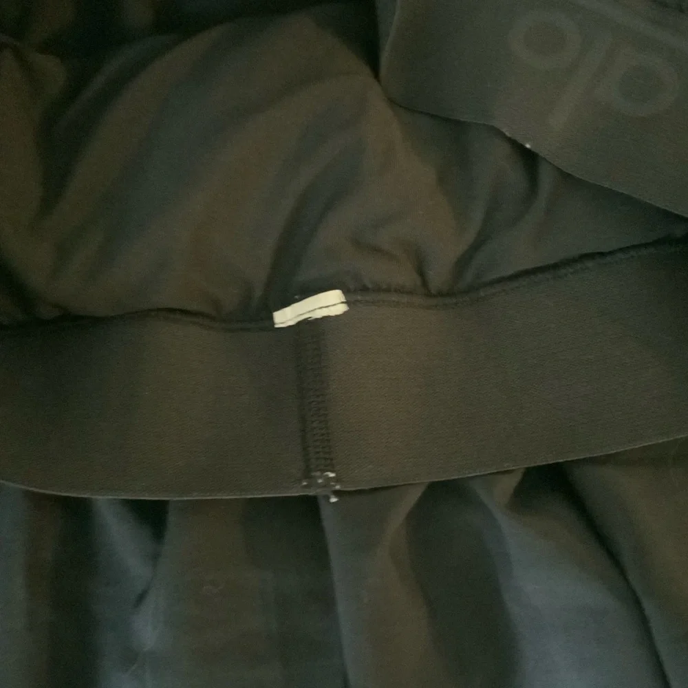Alo Yoga Aces Black Pleated Tennis Skirt Skort Built In Shorts Size XS